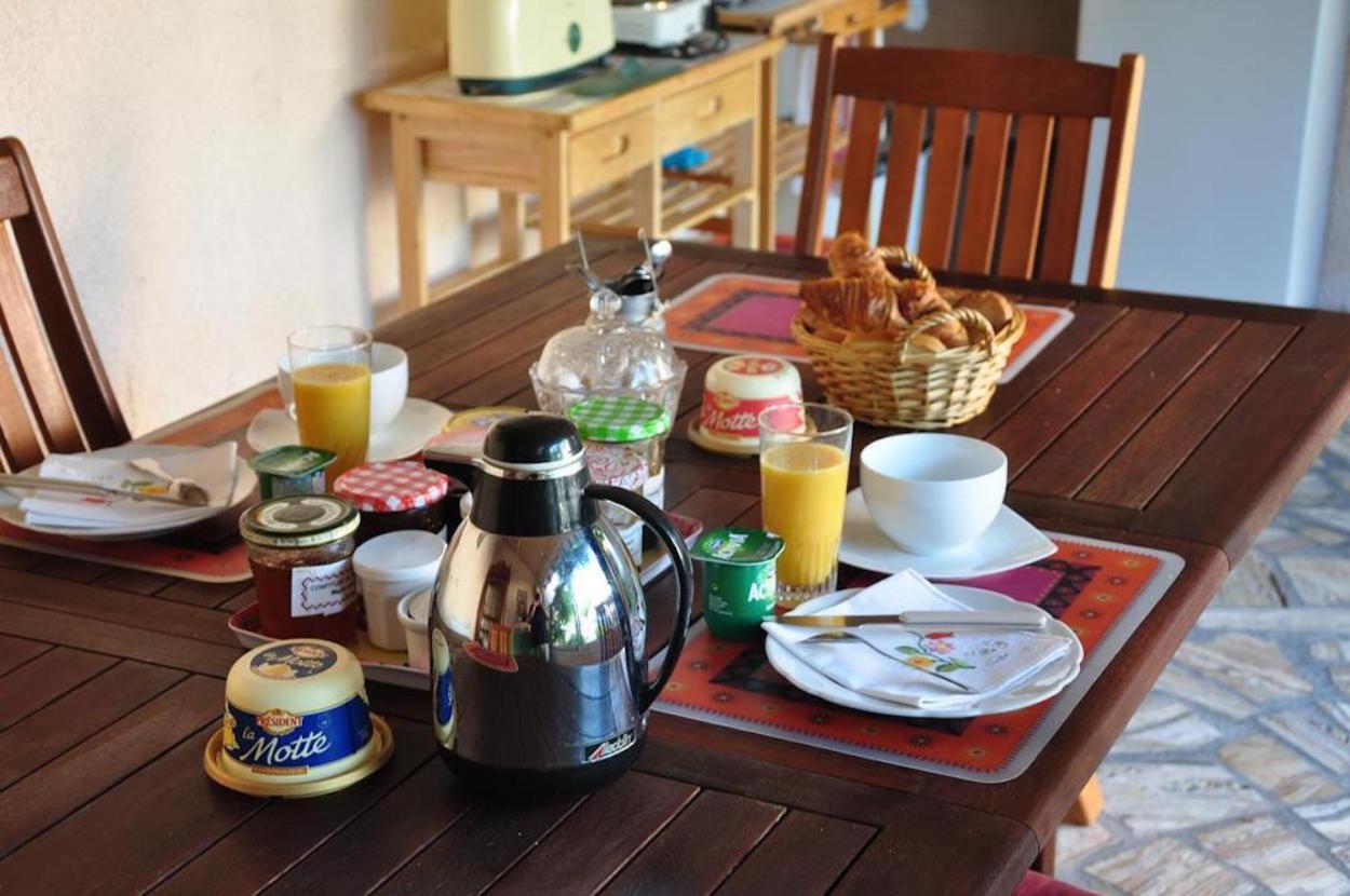 Hotel La Petite Tuilerie Villefranche-sur-Cher Esterno foto